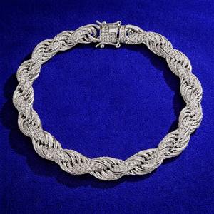 Bracelet chaîne en moissanite, collier en argent sterling, bijoux de luxe à maillons glacés, cadeau pour lui ou pour elle, à porter au quotidien, bijoux hip-hop - Product Image 1