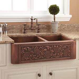 Évier de cuisine en cuivre de style ferme de luxe pour cuisines spacieuses avec surface finie à la main et durabilité - Product Image 6