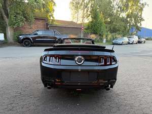 รถฟอร์ด มัสแตง แคบริโอ ปี 2013 มือสอง เครื่องยนต์ 5.0 V8 รุ่น GT ไฟ LED ระบบนำทาง ภายในหุ้มหนัง เกียร์อัตโนมัติ รับประกัน 8 สูบ เบนซิน 5 ที่นั่ง เกียร์อัตโนมัติ - Product Image 6