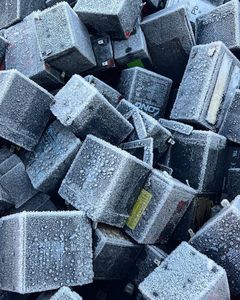 Vente en gros de déchets de batteries au plomb en vrac vidangés en stock prêts à la vente aux États-Unis et en Europe - Product Image 6