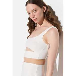 Top Corto Informal con Cuello Redondo, Logotipo Frontal y Detalle en la Cintura - Product Image 3