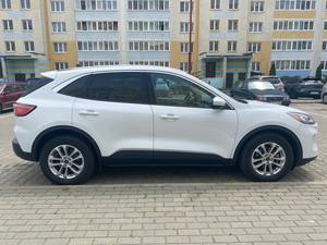 Ford Escape disponible à la vente - Product Image 5