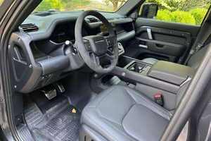 <span class=keywords><strong>Land</strong></span> <span class=keywords><strong>Rover</strong></span> <span class=keywords><strong>Defender</strong></span> 110 Carpathian Edition SUV d'occasion, propre, sans accident, meilleur <span class=keywords><strong>prix</strong></span>, <span class=keywords><strong>prix</strong></span> avantageux, commande en gros disponible - Product Image 3