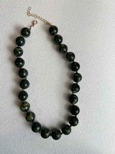 Collier en résine, accessoire de bijouterie audacieux et accrocheur pour les amateurs de mode moderne, haute qualité - Product Image 6