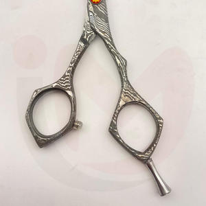 Tijeras de peluquero con hoja de acero inoxidable Damasco Premium de diseño artístico, mango afilado para corte de pelo - Product Image 2