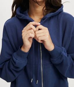 Sudadera con cremallera de peso pesado con logotipo personalizado para mujer, Sudadera con capucha transpirable cómoda para hacer ejercicio - Product Image 5