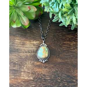 Pendentif Sheila Becenti Royston vintage en argent sterling turquoise, forme goutte d'eau, serti clos avec diamant et perle, pour chaînes de fiançailles - Product Image 1
