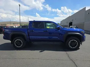 โตโยต้า ทาโคมา ไฮบริด ทีอาร์ดี ออฟโรด ไฮบริด ปี 2024 มือสอง - Product Image 4