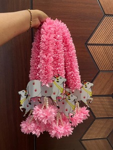 พวงมาลัยจัสมิน Pichwai แขวนอยู่วัดดิวาลีตกแต่งเทศกาลขึ้นบ้านใหม่ตามเทศกาลดั้งเดิมฉากหลังสำหรับอาบน้ำเด็กเล็ก - Product Image 2