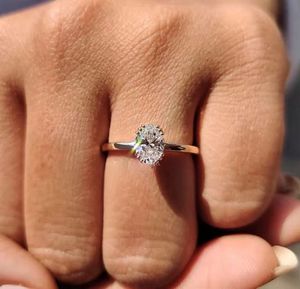 Bague en diamant de laboratoire de haute clarté avec finition polie idéale pour un usage quotidien et des fonctions de soirée élégantes d'Inde - Product Image 1