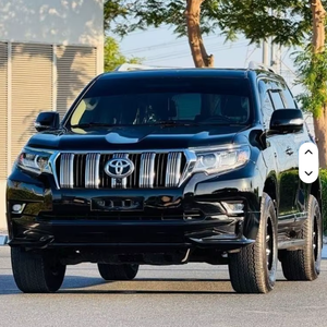 Toyota Prado 2017 VXR Full Option Toit ouvrant - Product Image 1