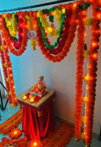 Plástico Artificial jazmín caléndula bellamente hecho a mano cuerdas de flores artificiales Diwali Ganpati Pooja templo Mandir Decoración - Product Image 4