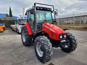 บริษัทจำหน่ายรถแทรกเตอร์ Massey Ferguson 8495 รุ่น 85 แรงม้า สีแดง พร้อมห้องโดยสารและเครื่องยนต์ที่มองเห็นได้ - Product Image 1