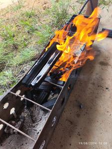 Briquettes de sciure en gros Fournisseur de briquettes de charbon de bois de sciure indonésienne de qualité supérieure - Product Image 5