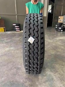 Pneus de camion robustes pour toutes les positions, conçus pour les flottes commerciales nécessitant une polyvalence fiable sur plusieurs configurations d'essieux - Product Image 3