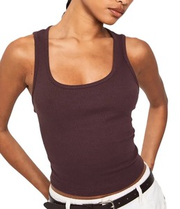 Camiseta sin mangas cómoda con cuello redondo para mujer, estilo largo Sexy versátil para entrenamiento y uso diario, hecha de tela de algodón suave - Product Image 4