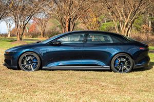 รถสภาพดี ราคาคุ้มค่า..มือสอง ปี 2024 ลูซิด แอร์แซฟไฟร์ - Product Image 3