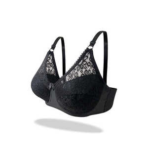 Soutiens-gorge importés turcs légèrement doublés à lacets noirs - Product Image 1