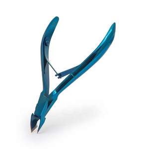 Meilleures ventes : Coupe-cuticules incurvé en acier inoxydable à large ouverture pour doigts et orteils - Product Image 1