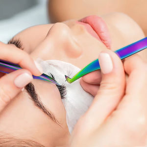 Usine de pinces à extensions de cils haut de gamme, outils pour cils OEM/ODM avec marquage personnalisé et finitions de couleur uniques - Product Image 4