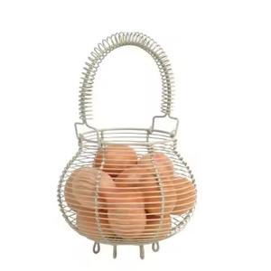 Porte-oeufs en métal moderne enduit noir Panier à oeufs de petit déjeuner de table élégant pour une utilisation dans la cuisine à domicile - Product Image 3