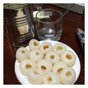 ลิ้นจี่กระป๋องหวานฉ่ำ-เก็บเกี่ยวด้วยความสุกสูงสุดผ่านการแปรรูปและบรรจุอย่างระมัดระวังเพื่อการส่งออกในกระป๋องขนาดต่างๆ - Product Image 1