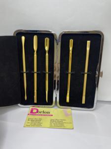 Pousse-cuticules professionnel en acier durable Logo personnalisé mat et brillant plaqué or manucure poussoirs à cuticules à Double extrémité pour ongles - Product Image 2