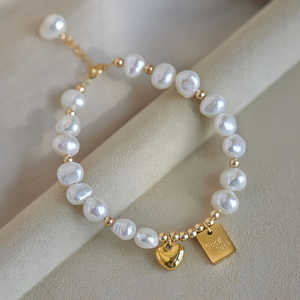 Elegante Brazalete de Cadena Dorada con Dije de Corazón para Mujer, Joyería de Moda para Uso Diario y Ocasiones Especiales, Regalo para el Día de San Valentín - Product Image 6