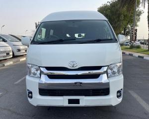 Toyota Hi-ace 2018 Usada, Techo Alto, Volante a la Derecha/Izquierda, con Bajo Kilometraje - Product Image 3