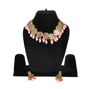 Ensemble collier et boucles d'oreilles en or plaqué 18 carats avec perles roses Kundan, style vintage, bijoux fins pour mariage ou cadeau - Product Image 2