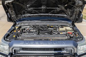 Ford F-250 Super Duty Lariat 4x4 Turbodiésel V8 4WD Platinum Package 2015 Usada en Buen Estado, de Texas - Product Image 6