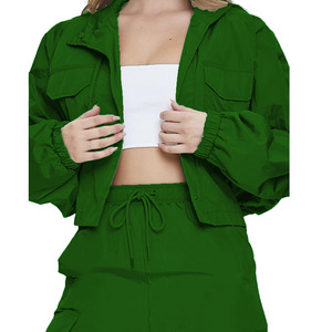 ชุดวอร์มกางเกงผ้าไนลอนผ้าโพลีเอสเตอร์แบบย่นน้ำหนักเบาสำหรับผู้หญิงชุดวอร์ม - Product Image 5