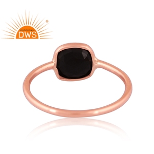 แหวนเรียงซ้อนพลอยโอนิกซ์สีดำชุบทองโรสเตอร์สีเงินสเตอร์ลิงผู้ผลิตเครื่องประดับตามสั่ง - Product Image 4