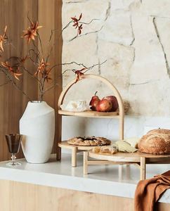 Soporte redondo de madera hecho a mano indio decorativo al por mayor para decoración del hogar y celebración de fiesta - Product Image 1