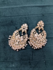 Magnifiques boucles d'oreilles rondes en forme d'ombre, bijoux indiens Fusion, pour les occasions spéciales - Product Image 2