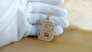 Lujo Hip Hop estilo 925 plata esterlina 3Ct Baguette corte Moissanite diamante inicial 'B' colgante 14K oro amarillo plateado Unisex - Product Image 3