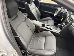 BUENA OFERTA, PO-NTI-AC G-8 2009, TRANSMISIÓN AUTOMÁTICA, MOTOR V6, ASIENTOS DE CUERO - Product Image 4