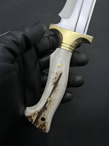 Cuchillo de Caza y Camping con Mango de Cuerno de Ciervo, Hoja Parcialmente Dentada de Acero Inoxidable 4116, con Funda de Cuero, Garantía de 3 Años - Product Image 5