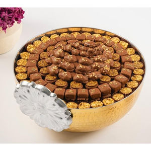 Design attrayant en métal décoratif chocolat Dessert bol de service à la main martelé bol écologique moderne pour une utilisation de mariage - Product Image 3