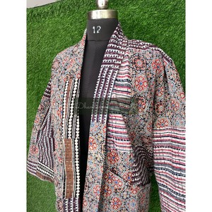 Veste Kantha en coton cousue à la main manteau Gudri d'hiver unisexe avec patchwork manteau court pour femmes - Product Image 5