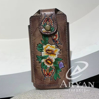 Nouveau étui de téléphone en cuir personnalisé étui de téléphone en cuir repoussé couverture de téléphone portable occidentale en cuir gravé Cowboy ceinture portefeuille pour lui