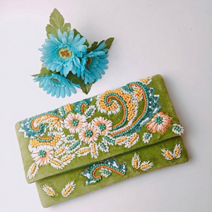 Véritable pochette de soirée perlée Sac à main à la mode pour femmes avec bouton et lettre Décoration Polyester Doublé Party Purse - Product Image 5