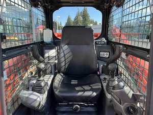 2021 Kubota-Cargador compacto de orugas, potente y listo para el trabajo, - Product Image 5