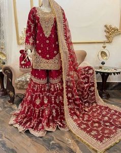 MAGNIFIQUE ROBE DE MARIÉE KURTA,PLAZO SARARA & DUPATTA AVEC BELLE DABKA LOURDE, PERLES, BRODERIE RESHAM TRAVAIL pour MARIAGE = 2024 - Product Image 1