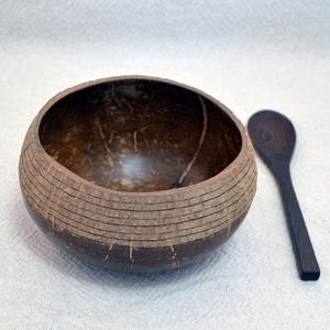 ชามกะลามะพร้าวธรรมชาติสำหรับสลัดผลไม้และเสิร์ฟ - Product Image 3