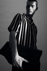 Marque personnalisée haut tendance hommes longueur régulière vêtements de confort 100% viscose armure à manches courtes rayé prix de gros chemise de villégiature - Product Image 5