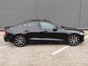 Volvo V60 2024 d'occasion en excellent état - Product Image 3