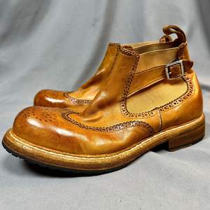 Bottes de luxe en peau de mouton marron avec surface imperméable et doublure anti-humidité pour le froid et les occasions formelles - Product Image 5