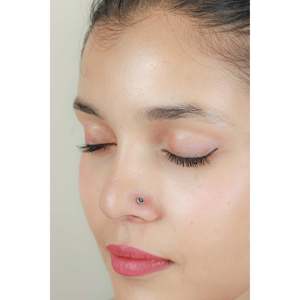 จิวเวลรี่จมูกเงินแท้ 925 ลายสมอเรือวินเทจ ประดับด้วยเทอร์ควอยซ์ โอปอล และเพชร ตัวเรือนทำจากไทเทเนียม 14K และโลหะผสม ดีไซน์แบบวินเทจ Nazakat - Product Image 4