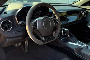 Camaro ZL1 Coupé Edición Coleccionista 2024, Motor V8 Supercargado de 650 hp # 102 de los 350 Modelos ZL1 Edición Coleccionista, Sin Modificar - Product Image 5